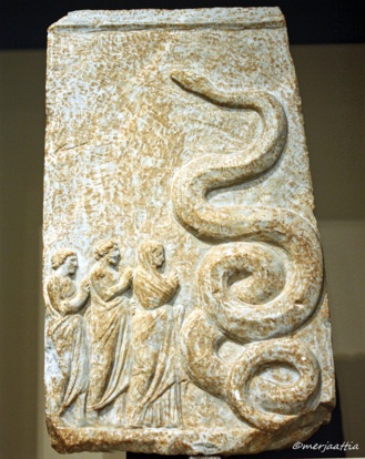 Tabla votiva Zeus Meilichios Tabla votiva Zeus Meilichios