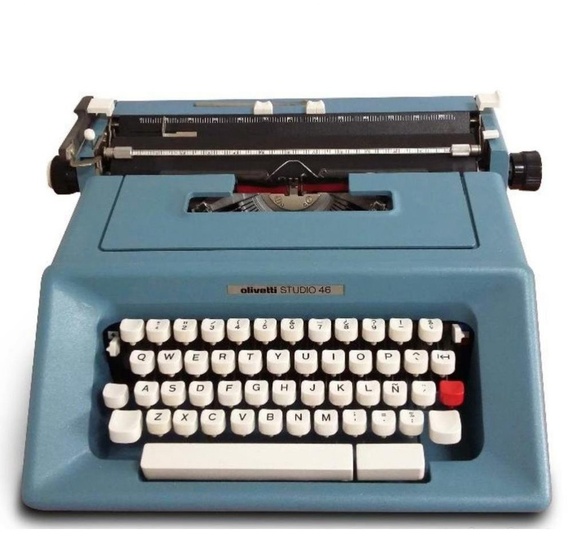 Mi máquina de escribir. Regalo de Julia en noviembre de 1978
