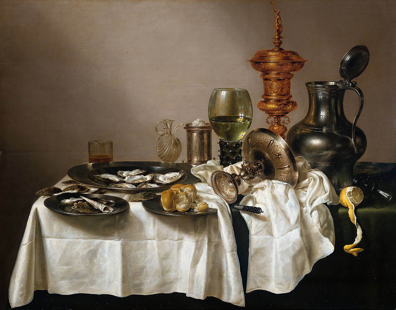 Naturaleza muerta con copa dorada de Willem Claeszoon Heda 1635