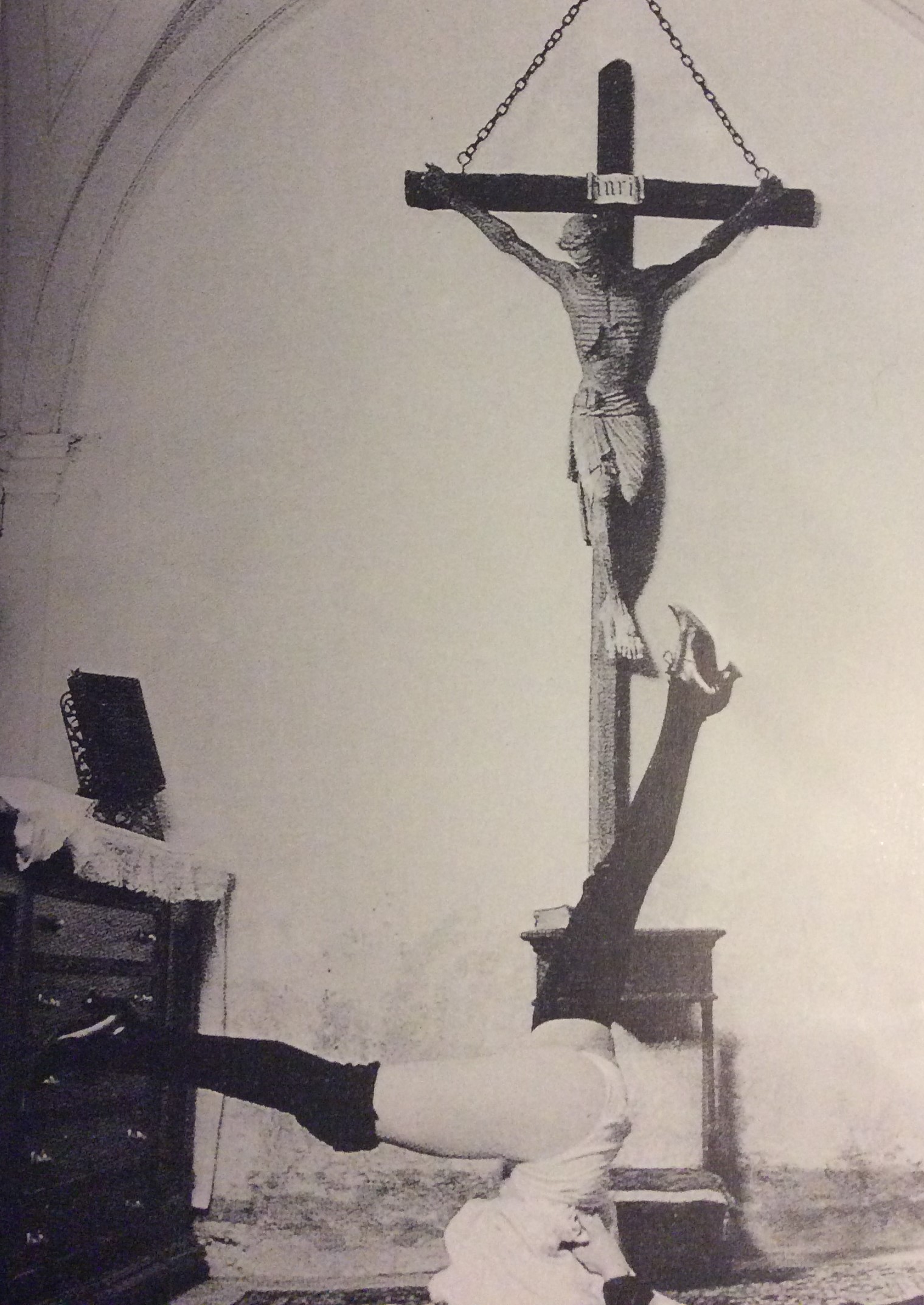 Domingo de Ramos. Fragmento de fotograma de la película Interior de un convento. Walerian Borowczyk 1977