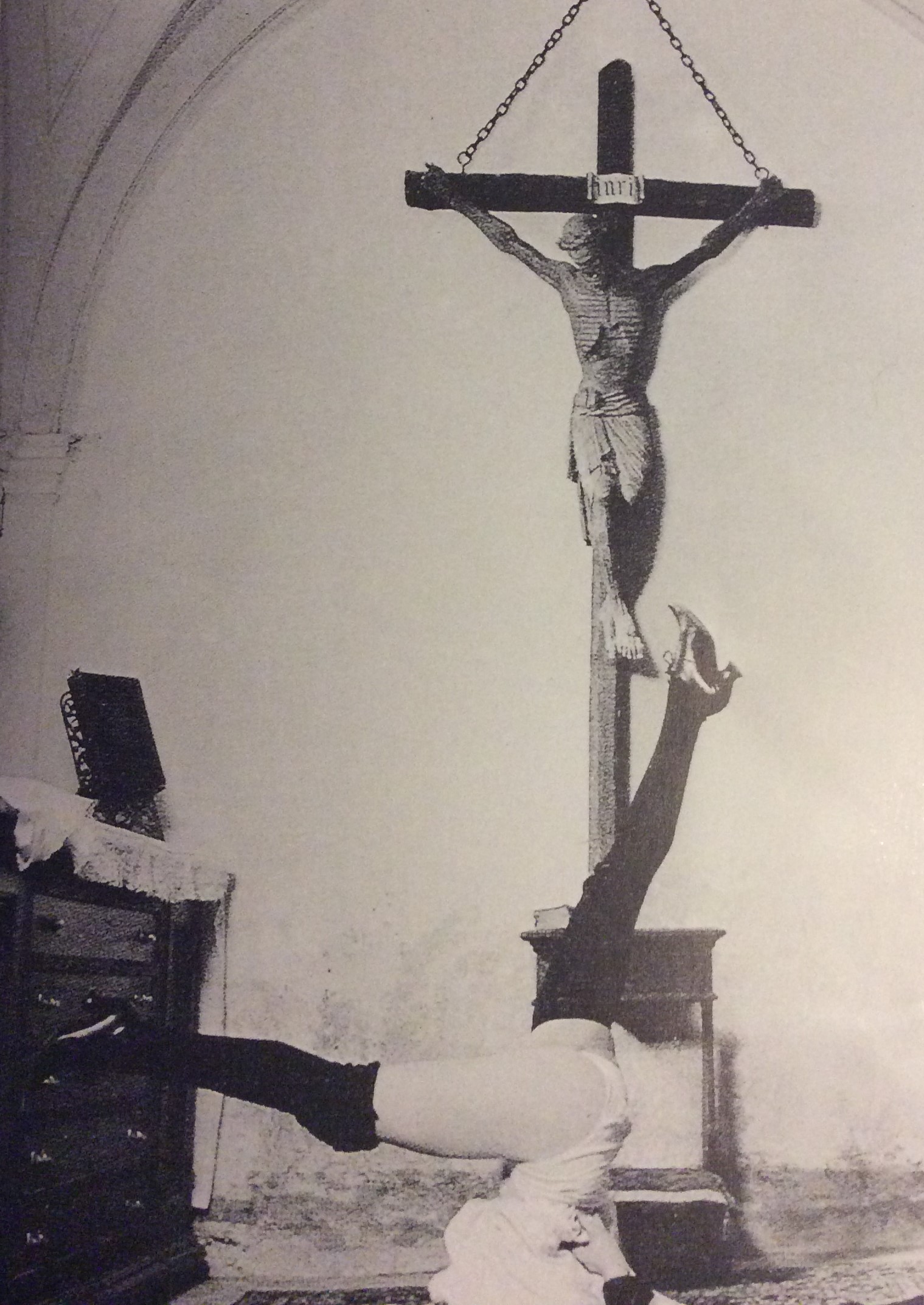 Domingo de Ramos. Fragmento de fotograma de la película Interior de un convento. Walerian Borowczyk 1977 Domingo de Ramos. Fragmento de fotograma de la película Interior de un convento. Walerian Borowczyk 1977