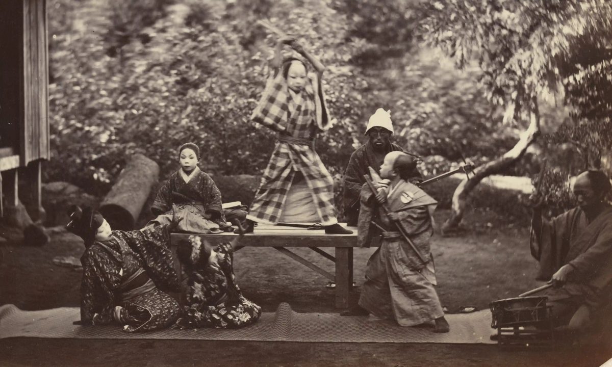 Una escena de teatro Kabuki. Japón ca. 1865 Una escena de teatro Kabuki. Japón ca. 1865