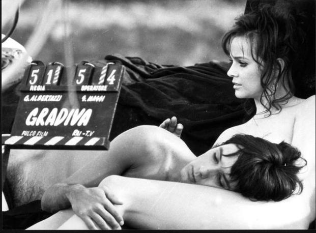 Palabras de Isaac Alexander a su amante difunta Palabras de Isaac Alexander a su amante difunta